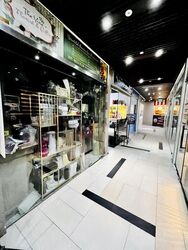 East Village (D16), Retail #454648961